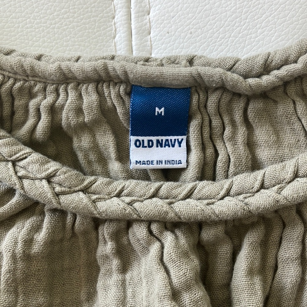 Old Navy Smocked Green Camisole Tank Top - Picture 2 of 2